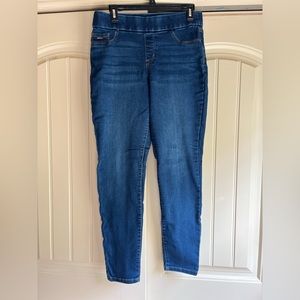 Nine West pull on jean